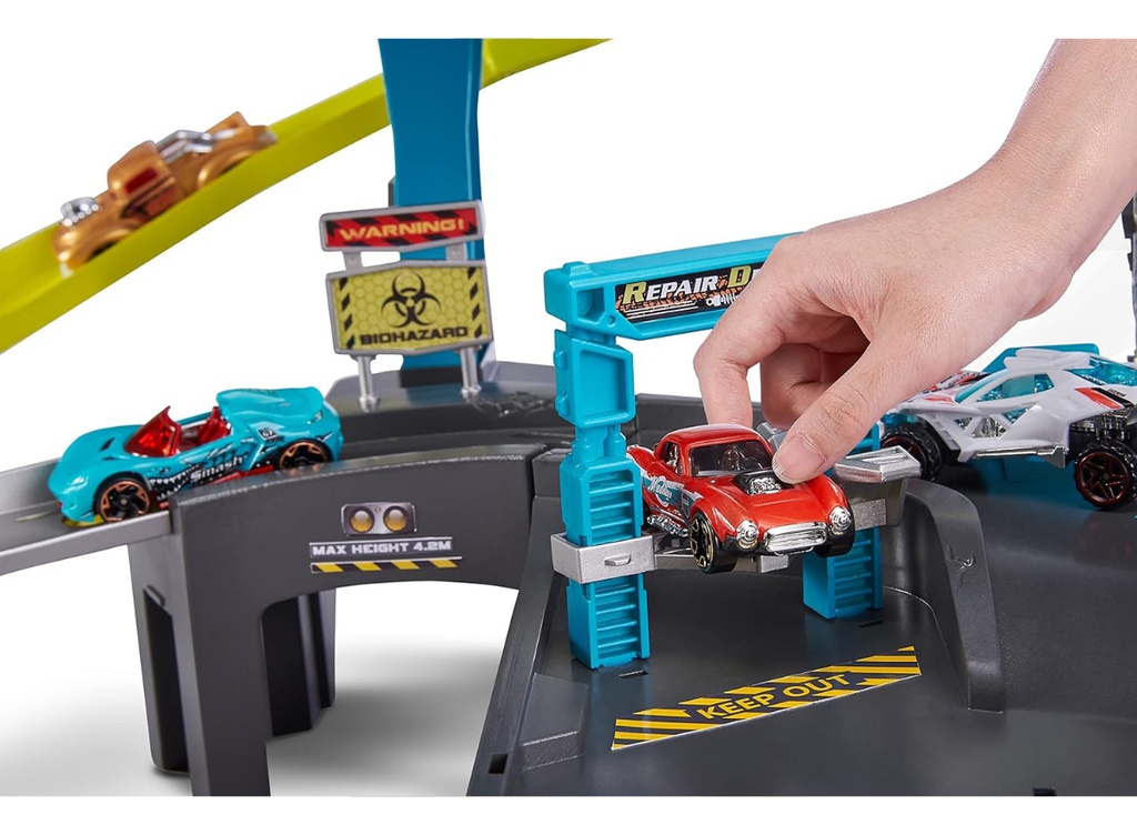 Pista Spider Strike Garage Araña Metal Machines Zuru Multicolor