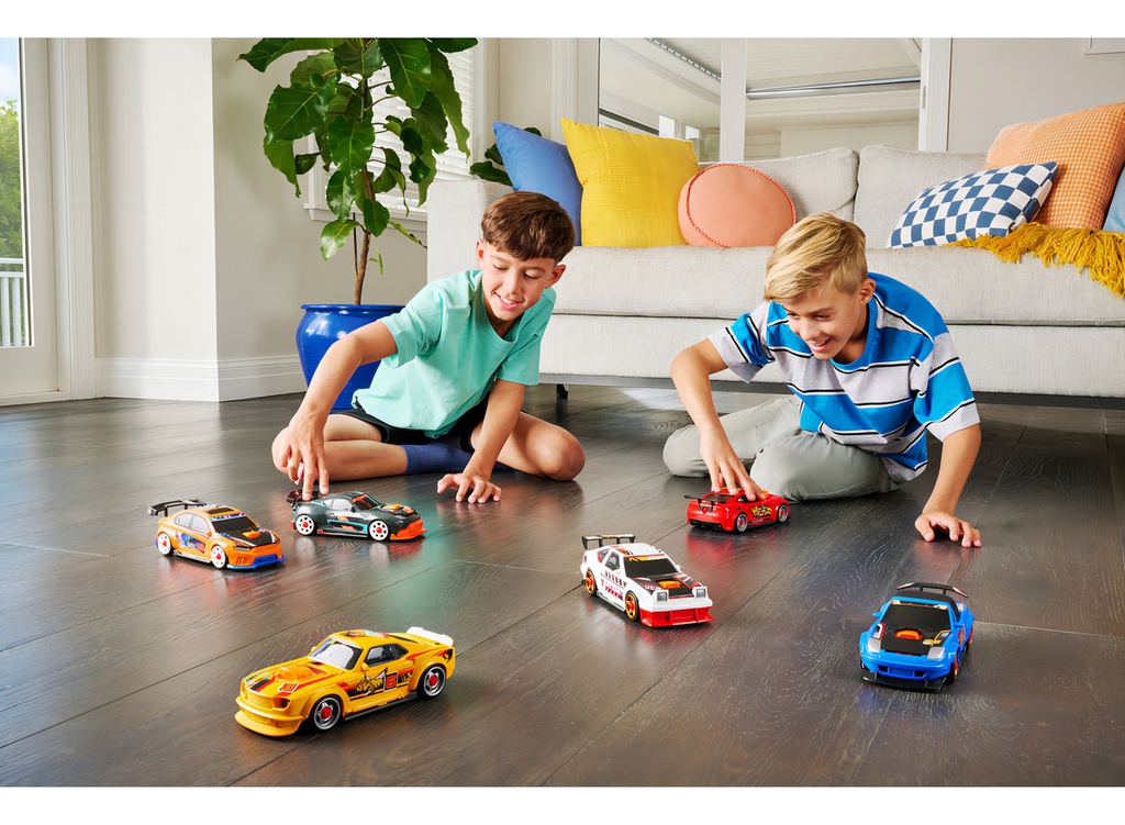 Arma Vehículo Casco Héroe De Velocidad Metal Machines Rojo Negro