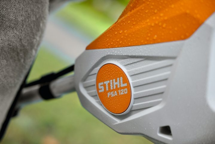 MOTOGUADAÑA A BATERIA STIHL FSA 120 FA08-200-0015