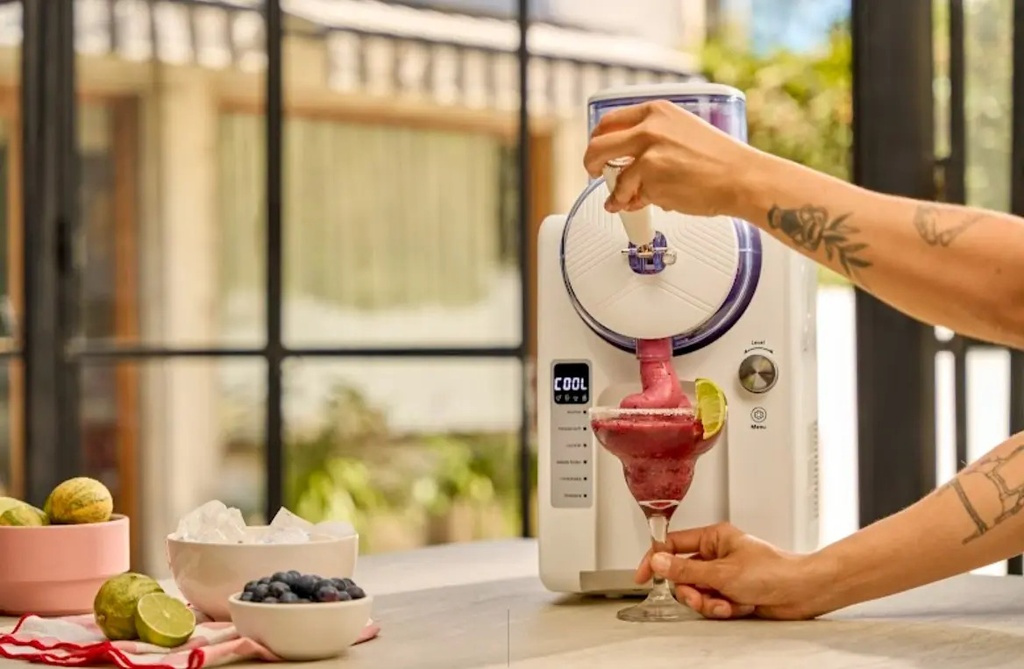 Máquina De Bebidas Y Helados Atma Frost Sluats01n Blanca Blanco