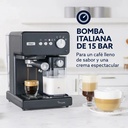 Cafetera Oster Espresso Vstem6604b54 Automatica 15 Bares Negro