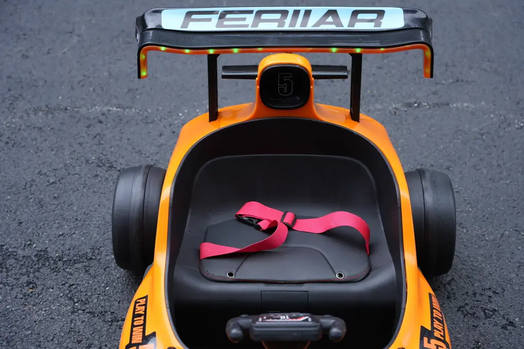 f1-naranja-12-525310cc6a5ccf35af17576257153436-1024-1024.webp