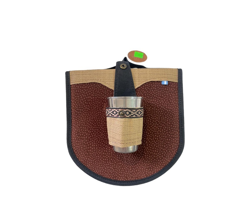 JUEGO ASADO SIMIL CUERO C/CIERRE Y VASO CABURE 509