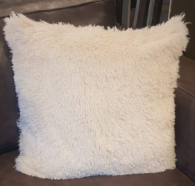 FUNDA  PV PLUSH 45X45 NATURAL 1015