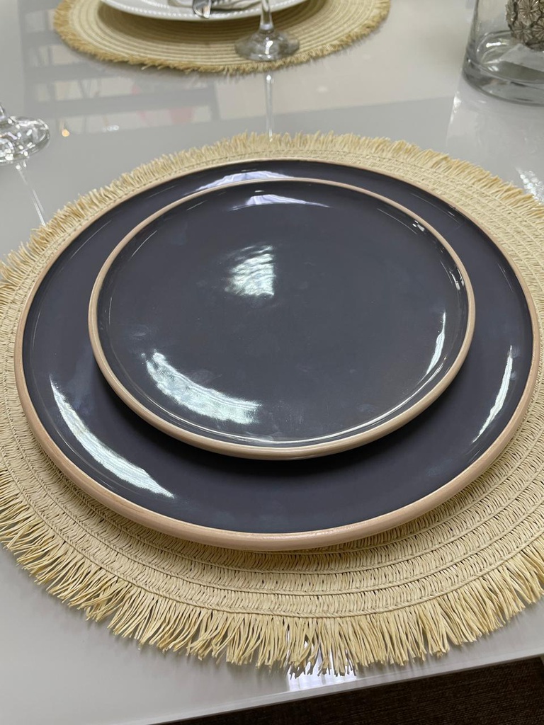 PLATO POSTRE KORBA GRIS OSCURO BRILLANTE C/BEIGE 20CM
