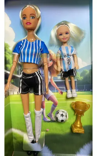 [34448269] MUÑECAS TINY FUTBOLISTAS CON PELOTA Y COPA 5854