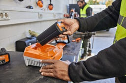 [03115002] CARGADOR STIHL AL 301 EA09-430-5510