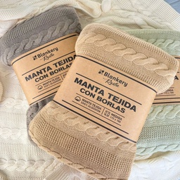 [12291090] MANTA TEJIDA RUSTIC CON BORLAS NATURAL BH074